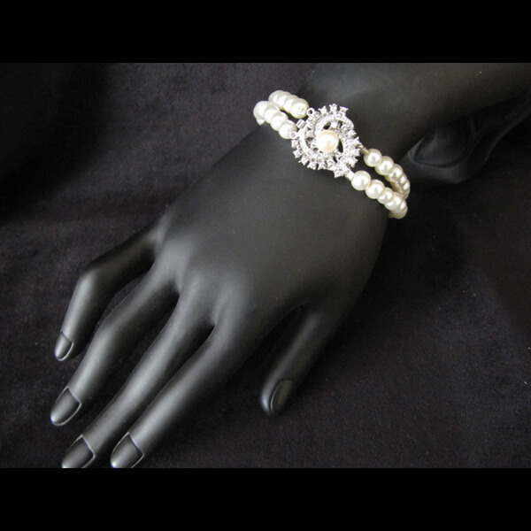 Miriam Haskell - Miriam Haskell Vintage Baroque pearl Bracelet on Designer  Wardrobe